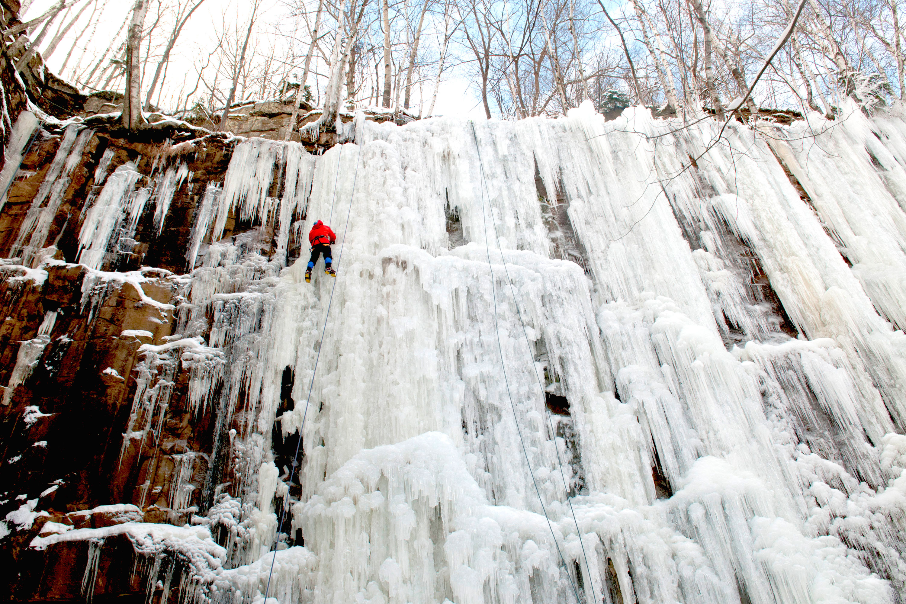 Ice climbing Robinson Park in Sandstone