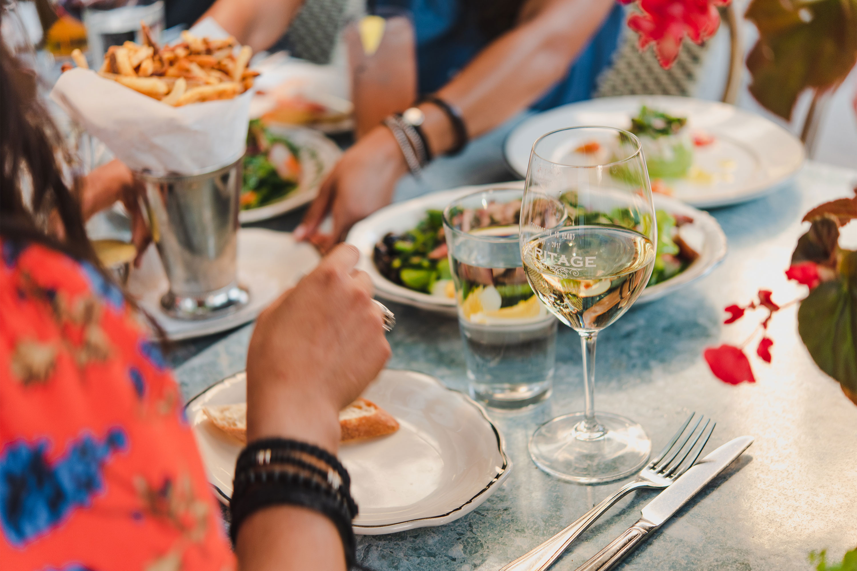 Saint Paul Meritage dining friends