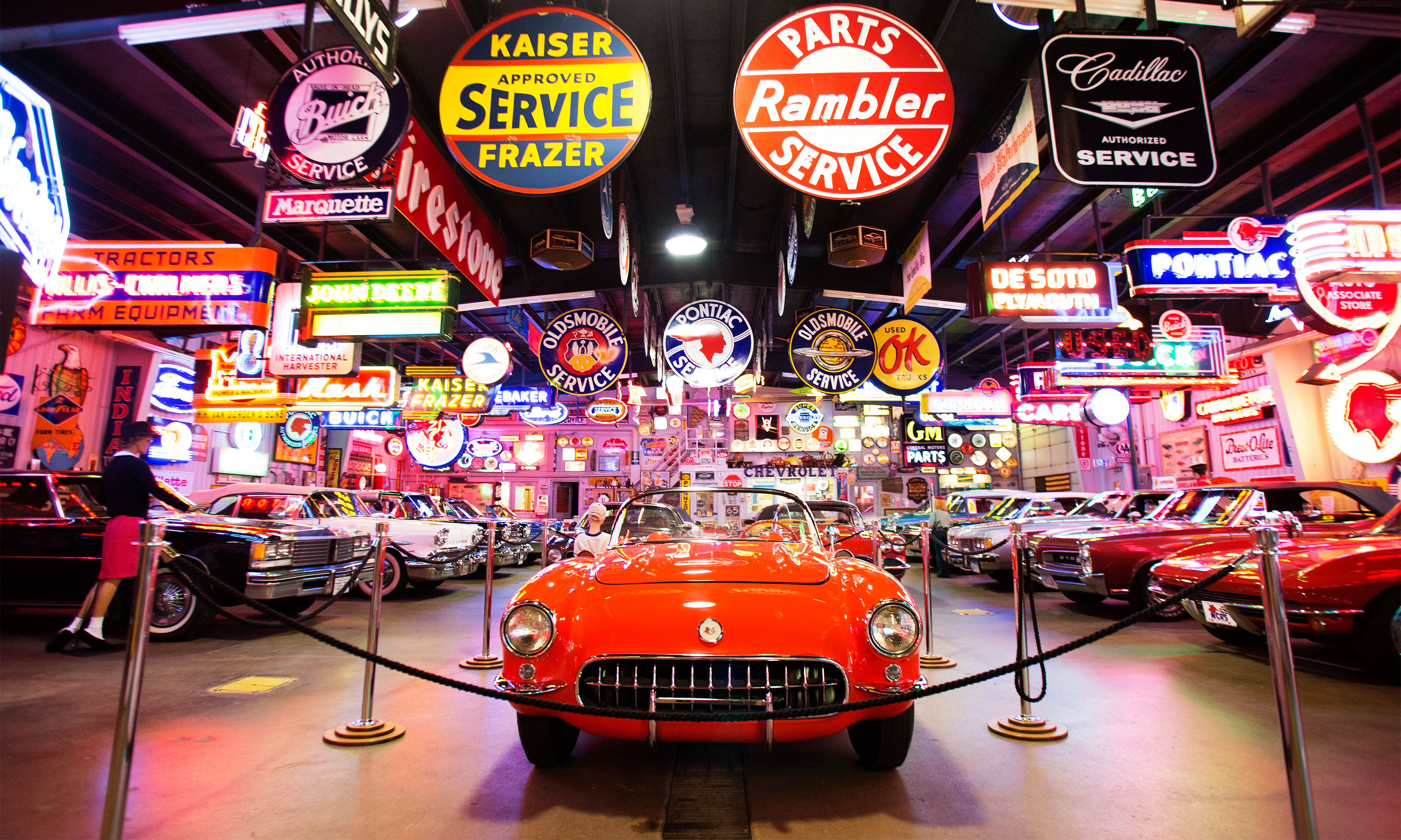 Spomer Classic Car Museum Worthington