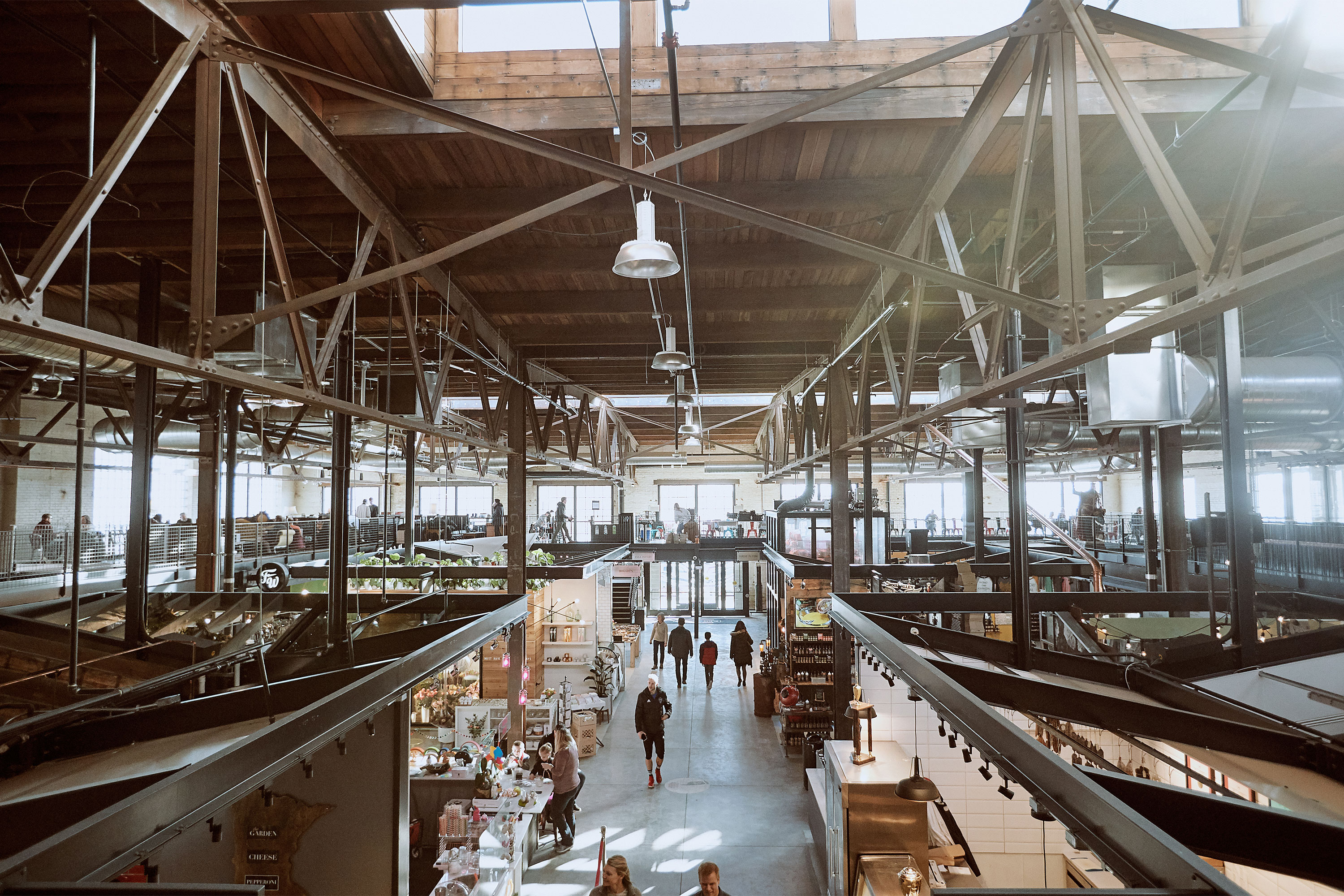 Saint Paul Keg and Case interior