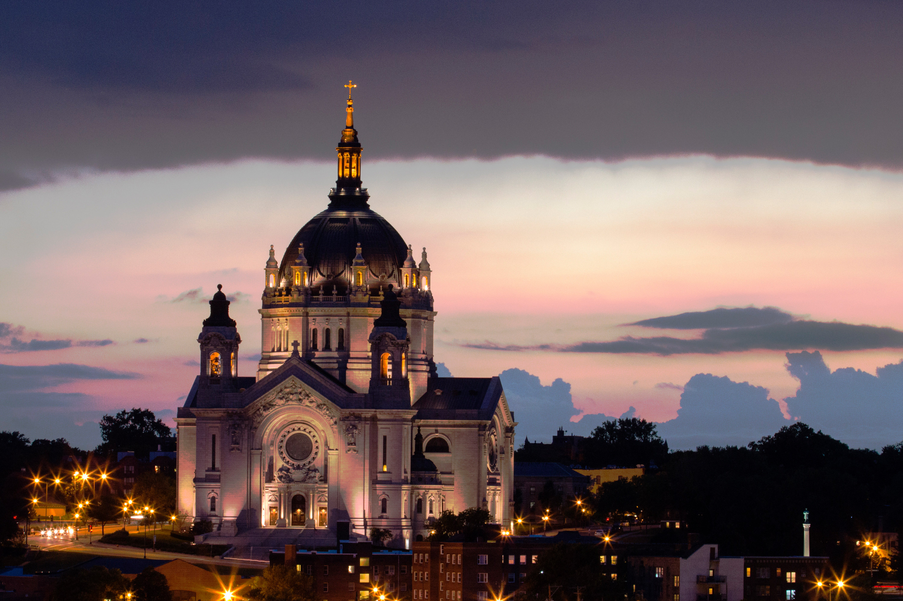 Cathedral of St. Paul at night