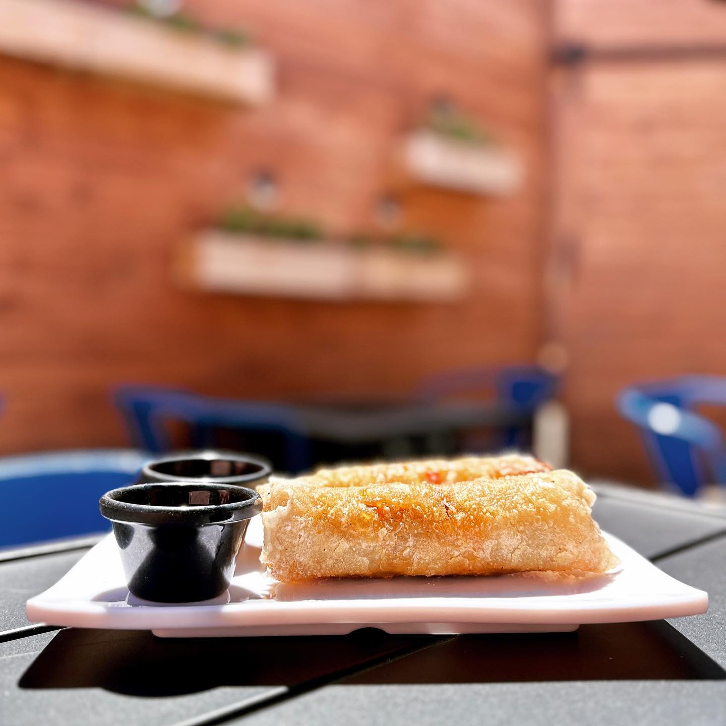 Em Quê Viêt egg rolls