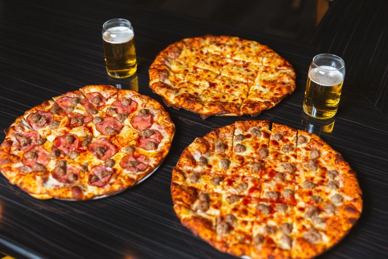 Duane's House of Pizza at Midtown Tavern