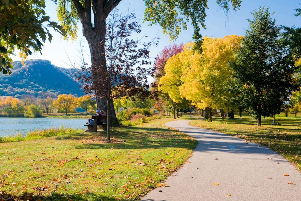 Lake Park bike path in Winona