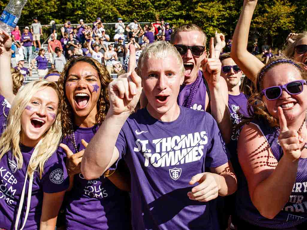University of St. Thomas fans