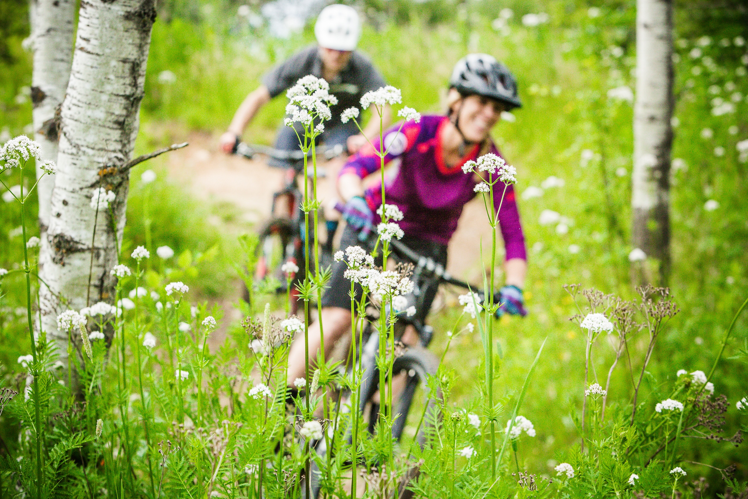 A couple mountain bikers on the Duluth Traverse during the summer