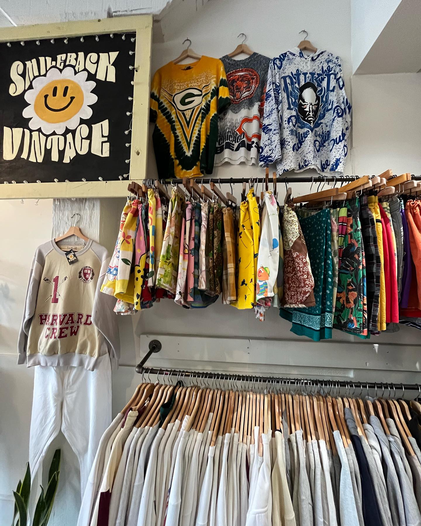 Smile Back Vintage
