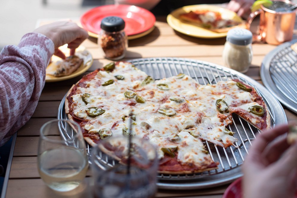 Patio dining at House of Pizza