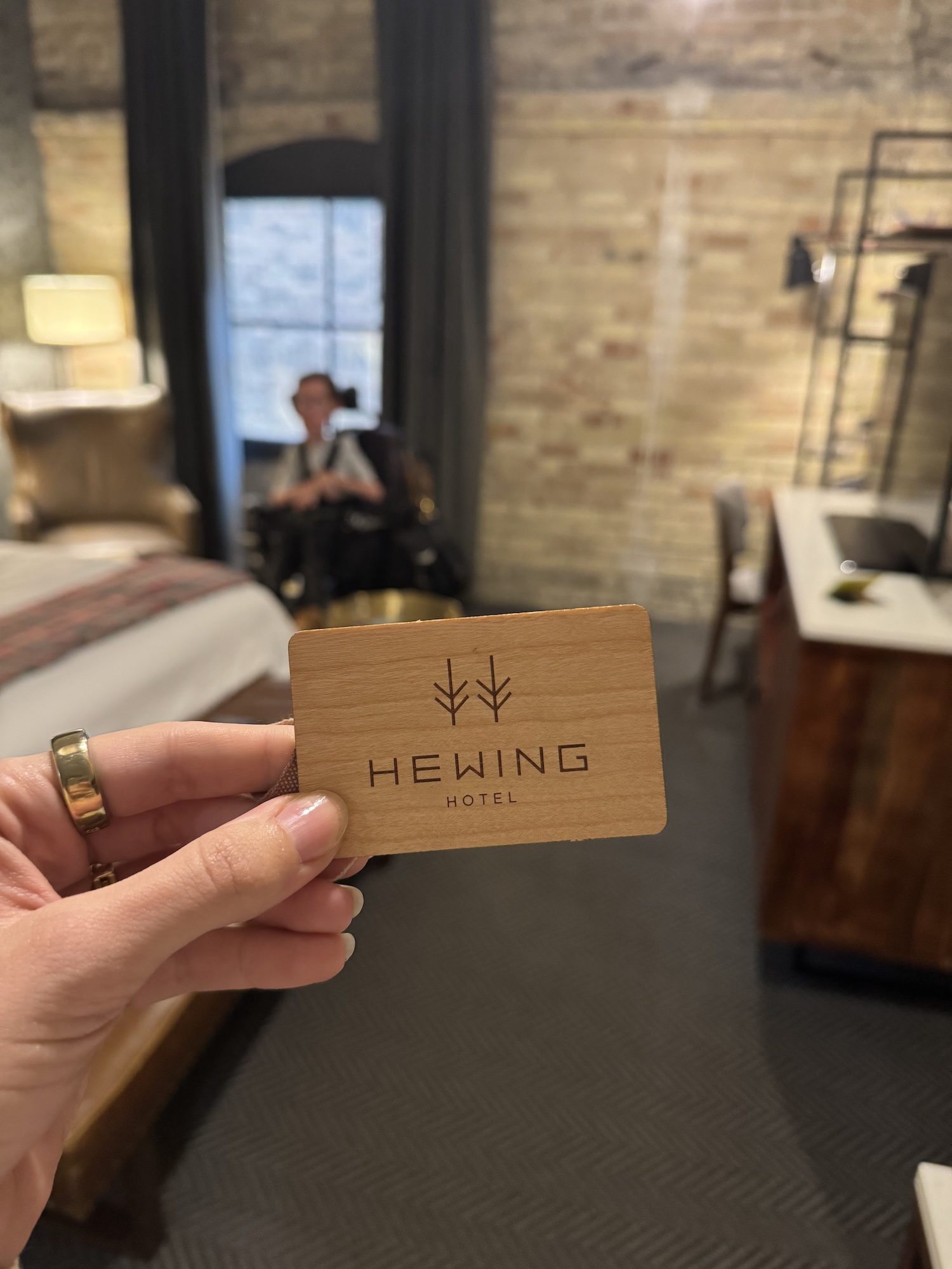 Squirmy and Grubs at Hewing Hotel