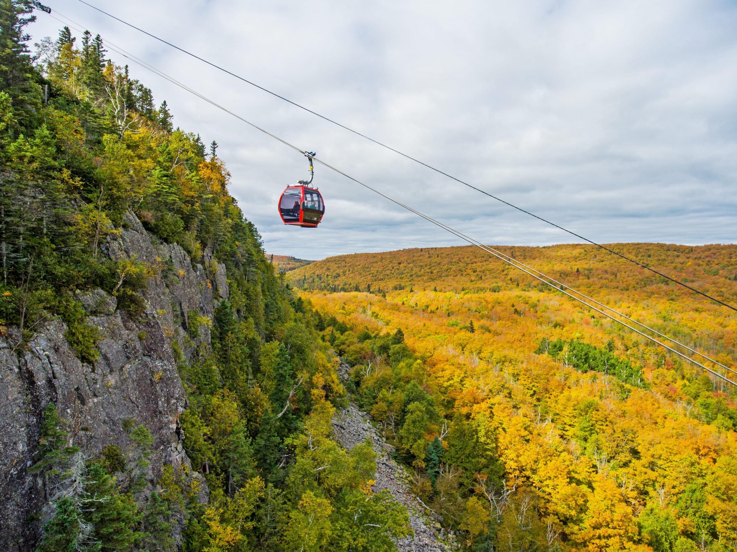 The Summit Express gondola at Lutsen Mountains