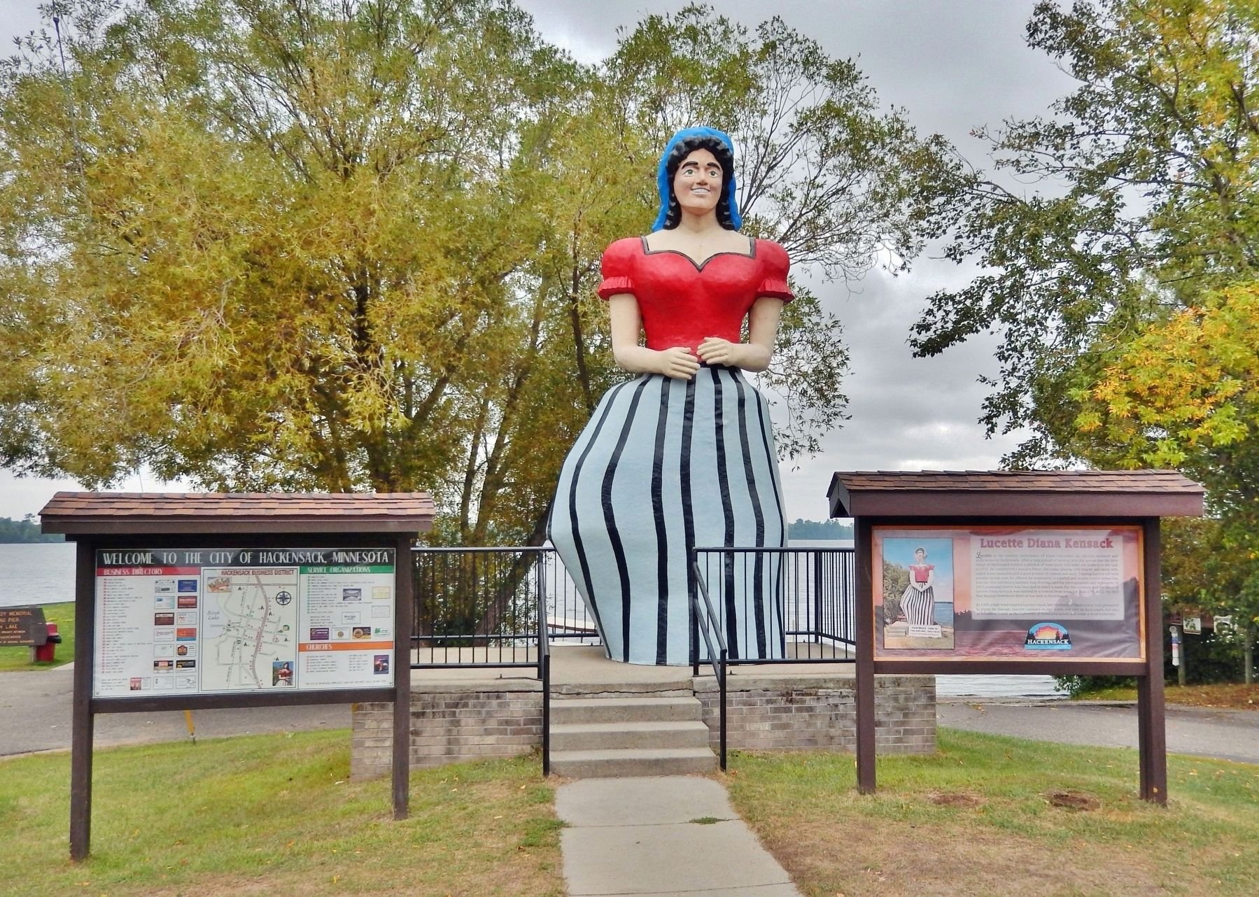 Lucette statue in Hackensack