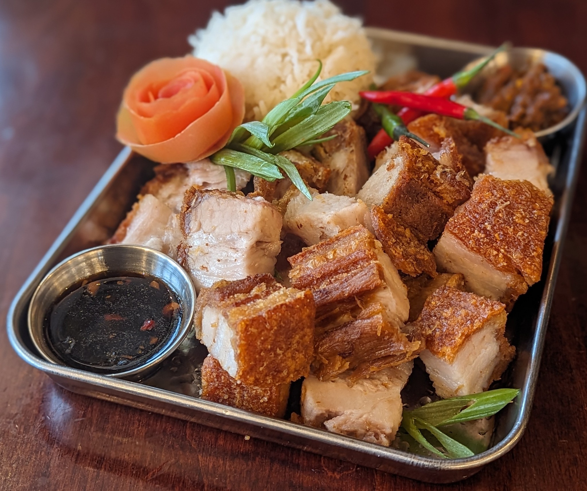 Lechon kawali at Kusina