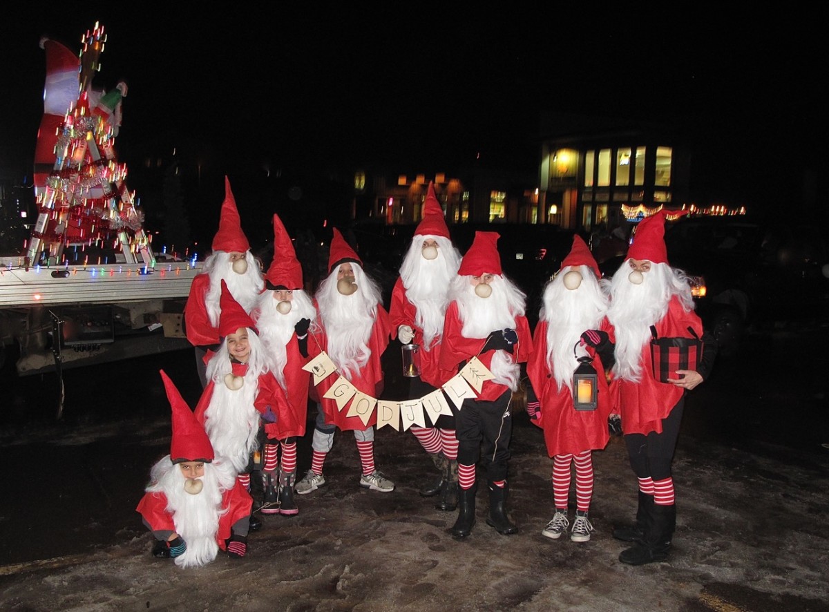 Christmas Parade Minneapolis 2022 Oh Ole Night Parade & Fireworks | Explore Minnesota
