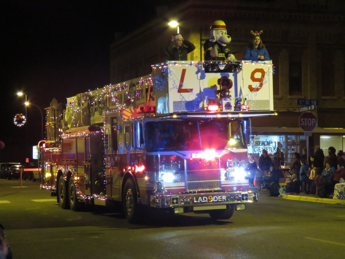 Holidaze Event & Parade Explore Minnesota