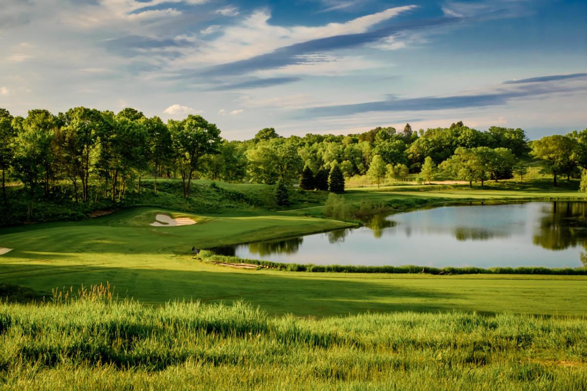The Royal Golf Club, Lake Elmo, Minnesota Golf course information and