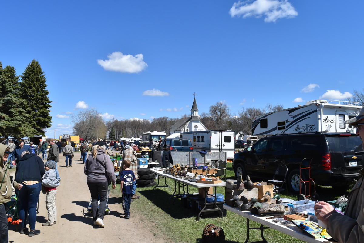 Are Dogs Allowed At Swap Meets