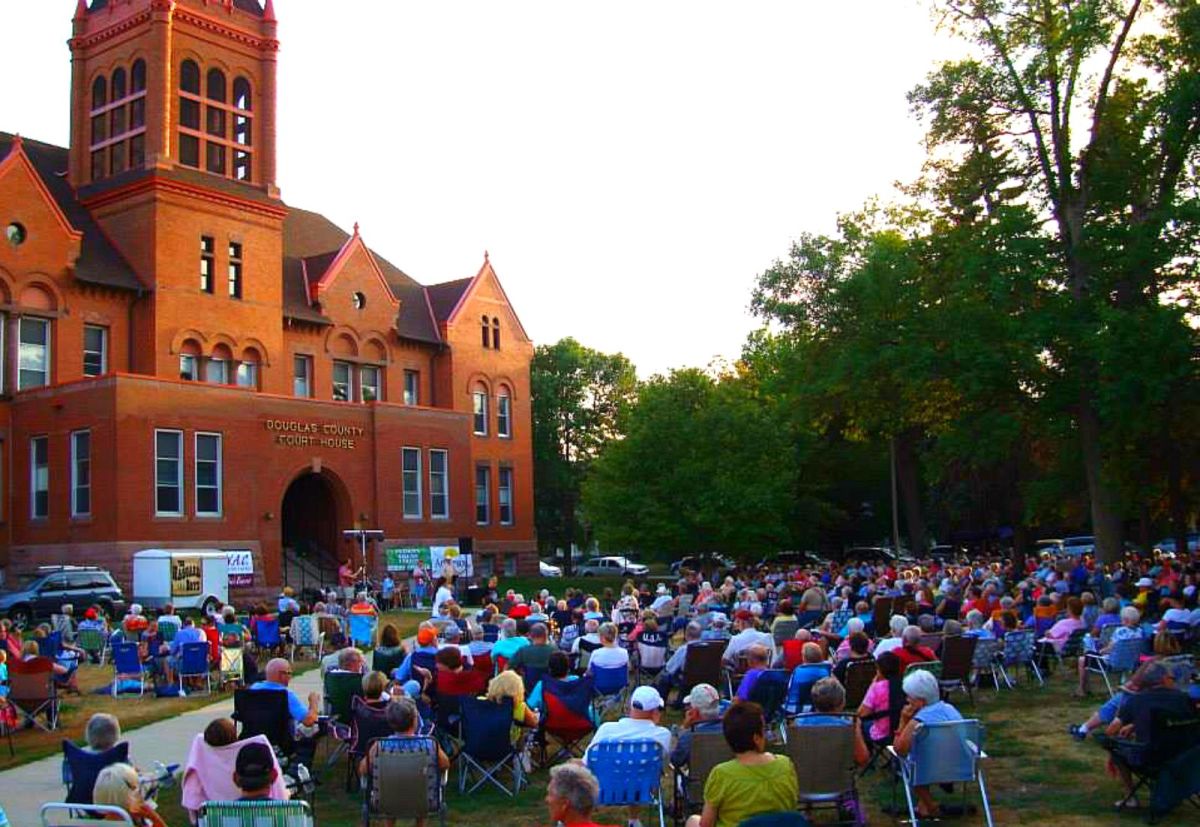 Concerts on the Courthouse Lawn Explore Minnesota
