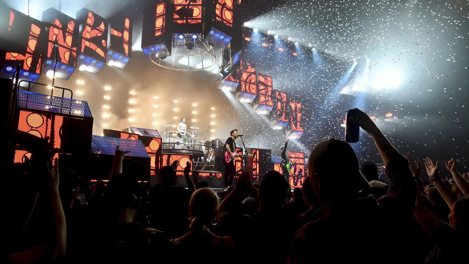 blink-182 live at Target Center
