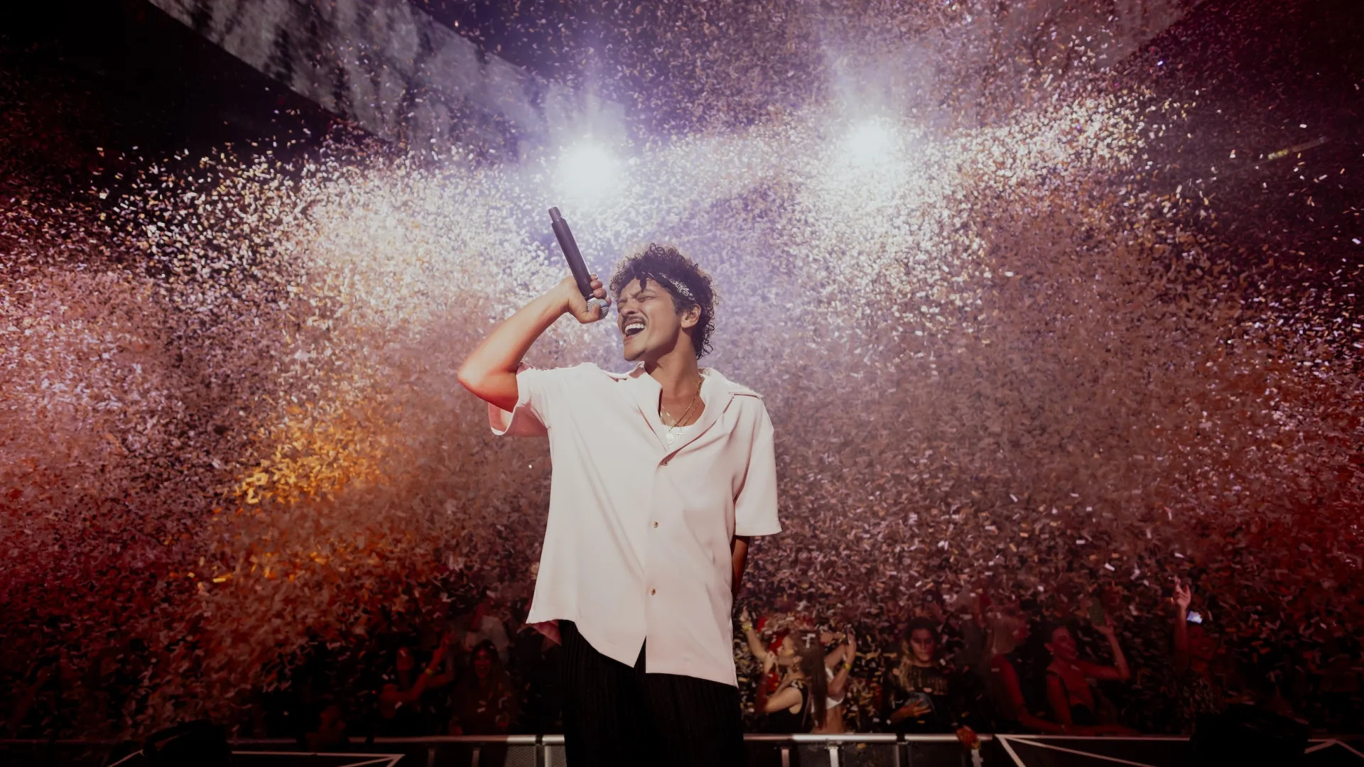 Bruno Mars live
