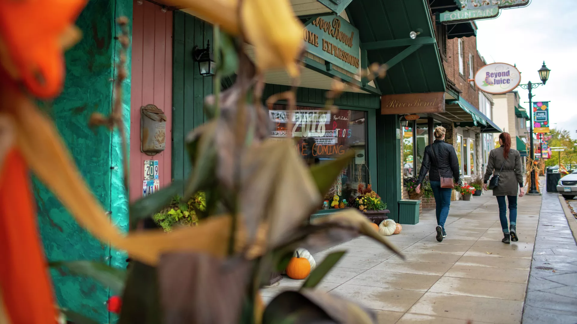 Women shopping in downtown Park Rapids