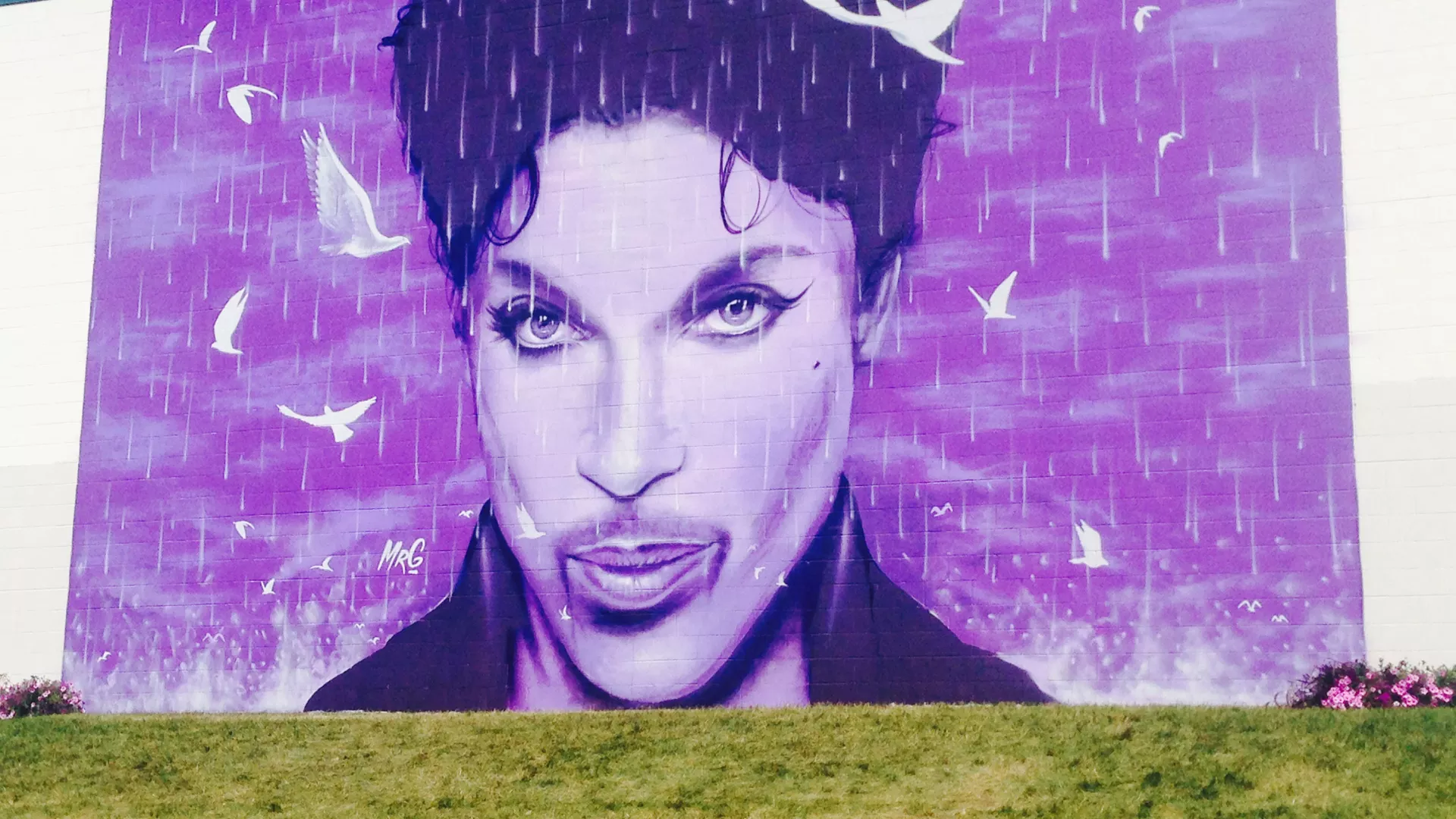 Prince mural Chanhassen