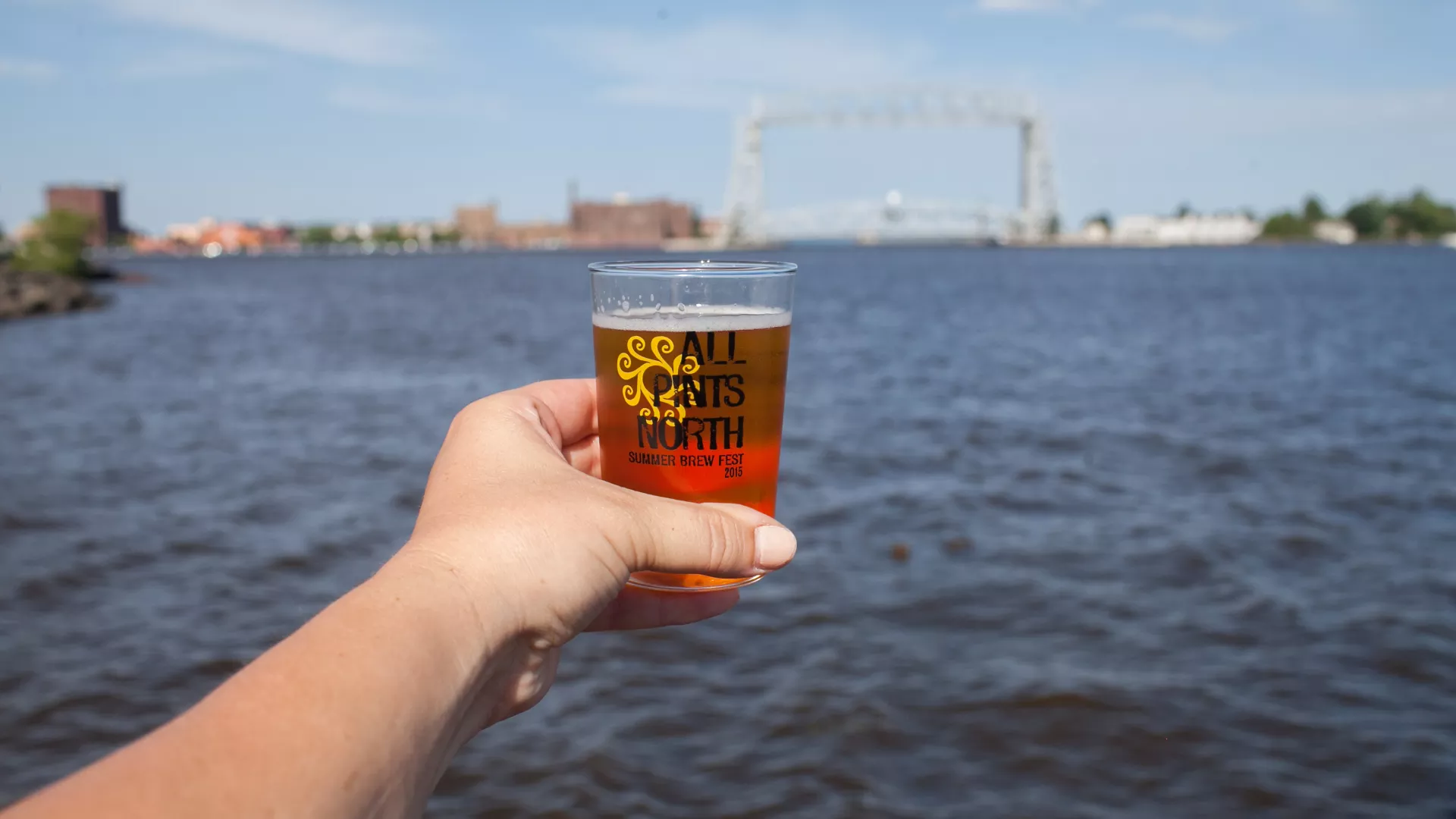 Cerveza y el Puente Aerial Lift