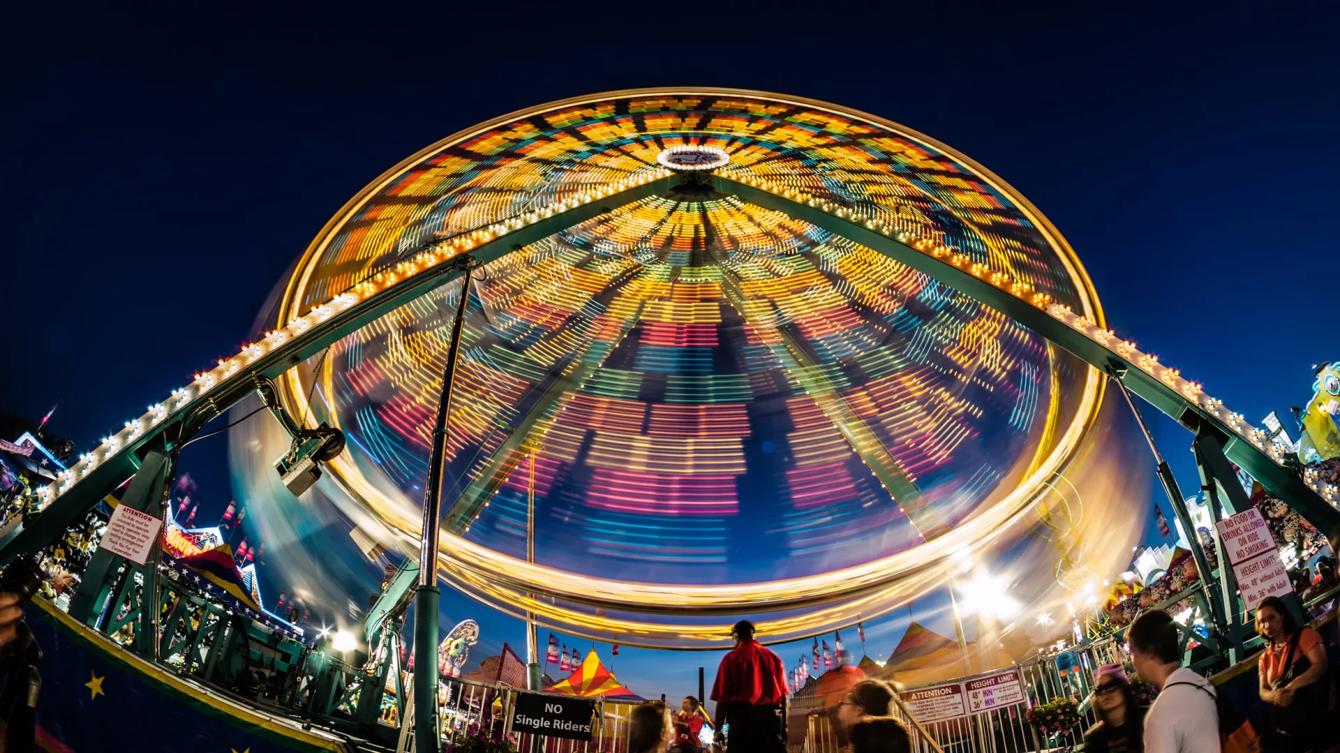 Minnesota State Fair Ferris wheel lit up at night