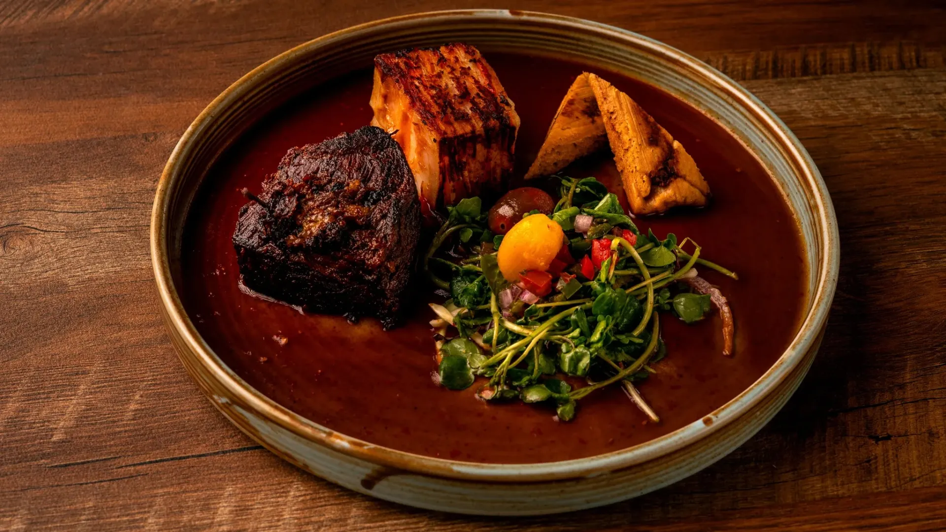 Hilachas at Xelas by El Sazon