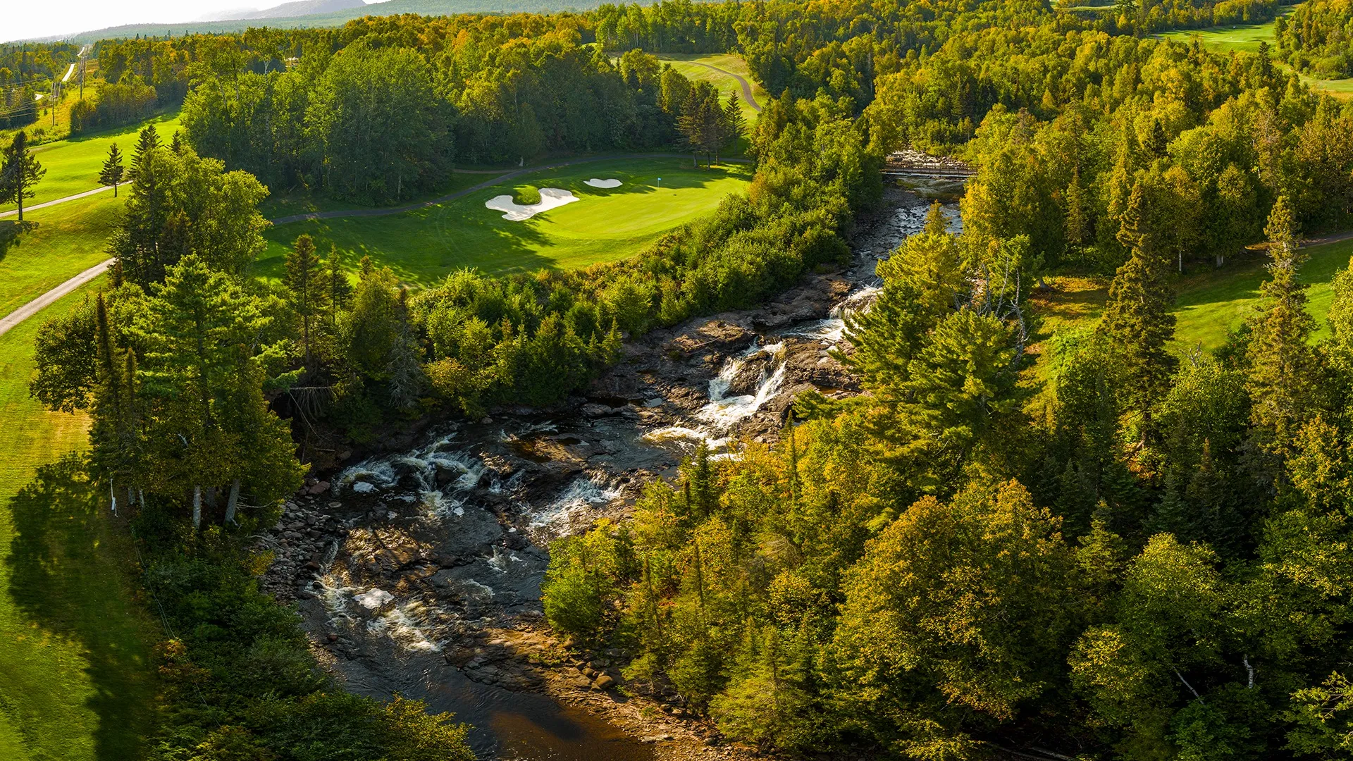 The spectacular surroundings of Superior National at Lutsen