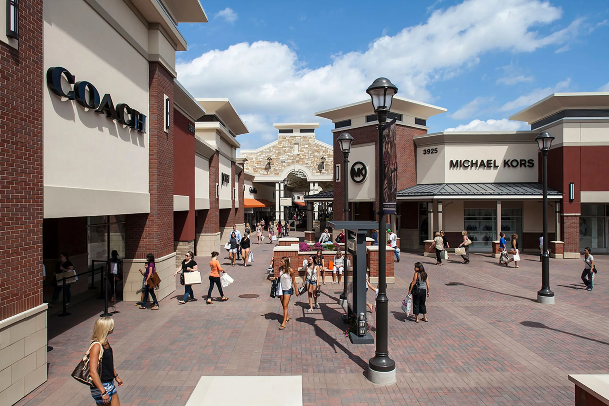 Twin Cities Premium Outlets