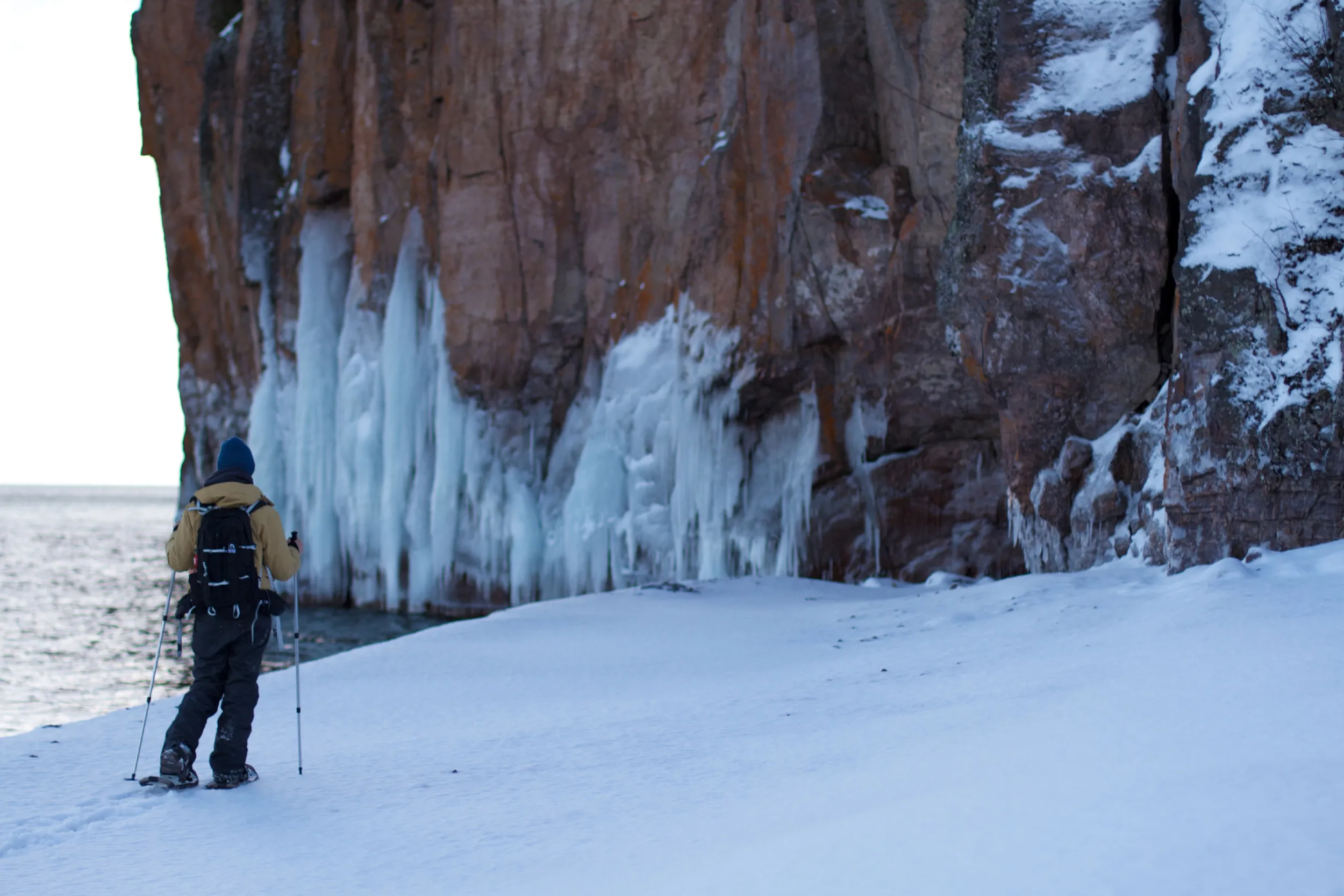 Snowshoeing at Palisade Head