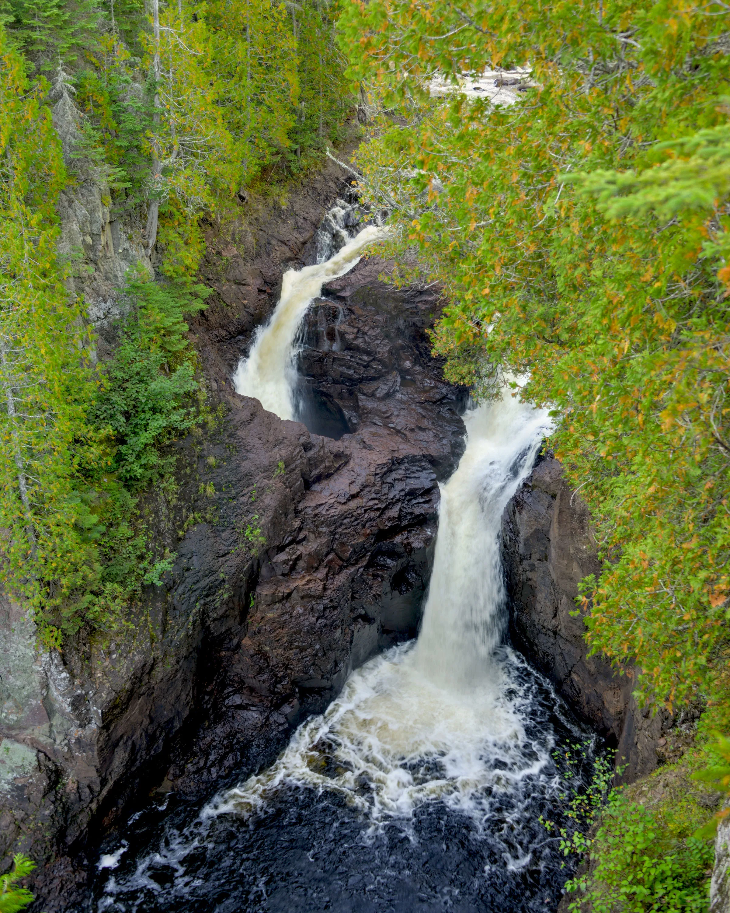 The Devil's Kettle waterfall