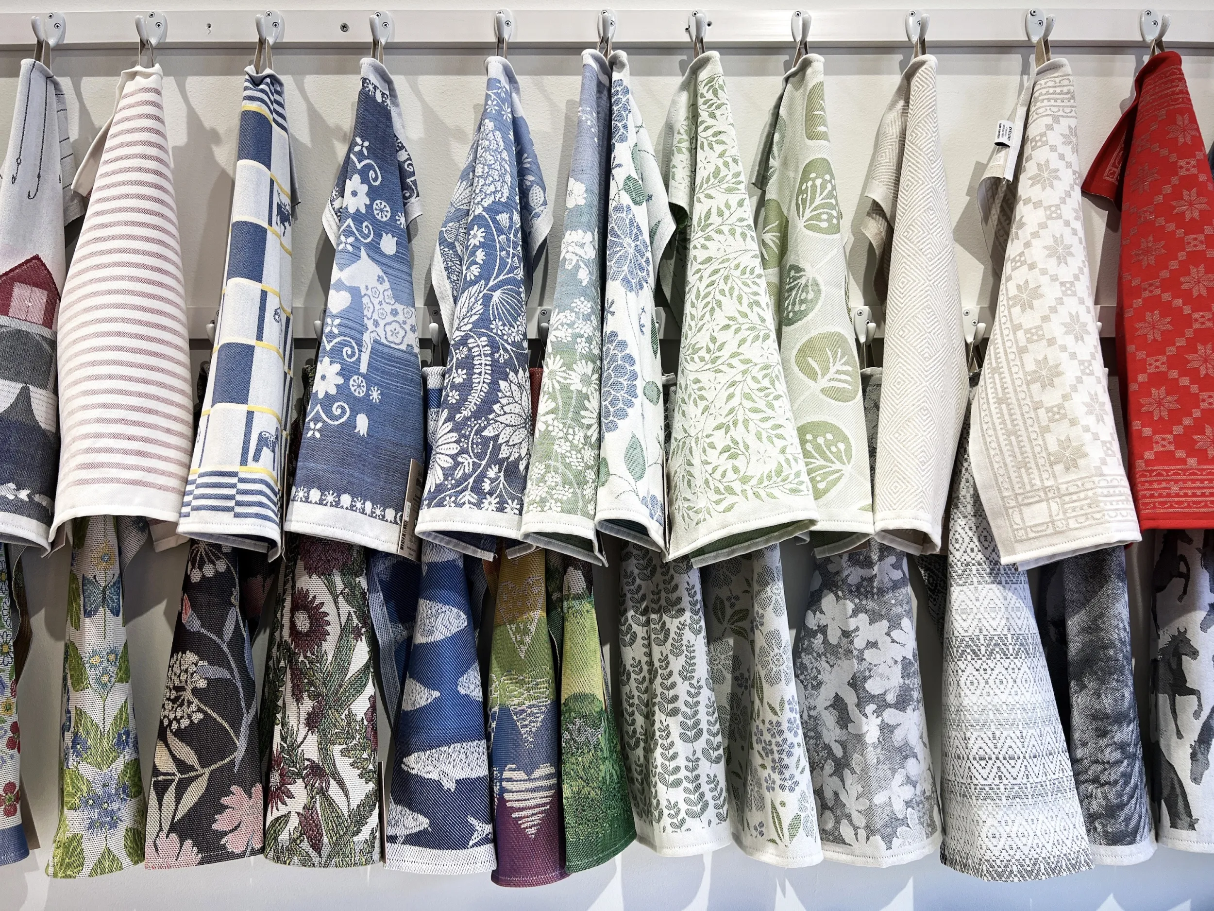 Woven hand towels at Scandinavian North