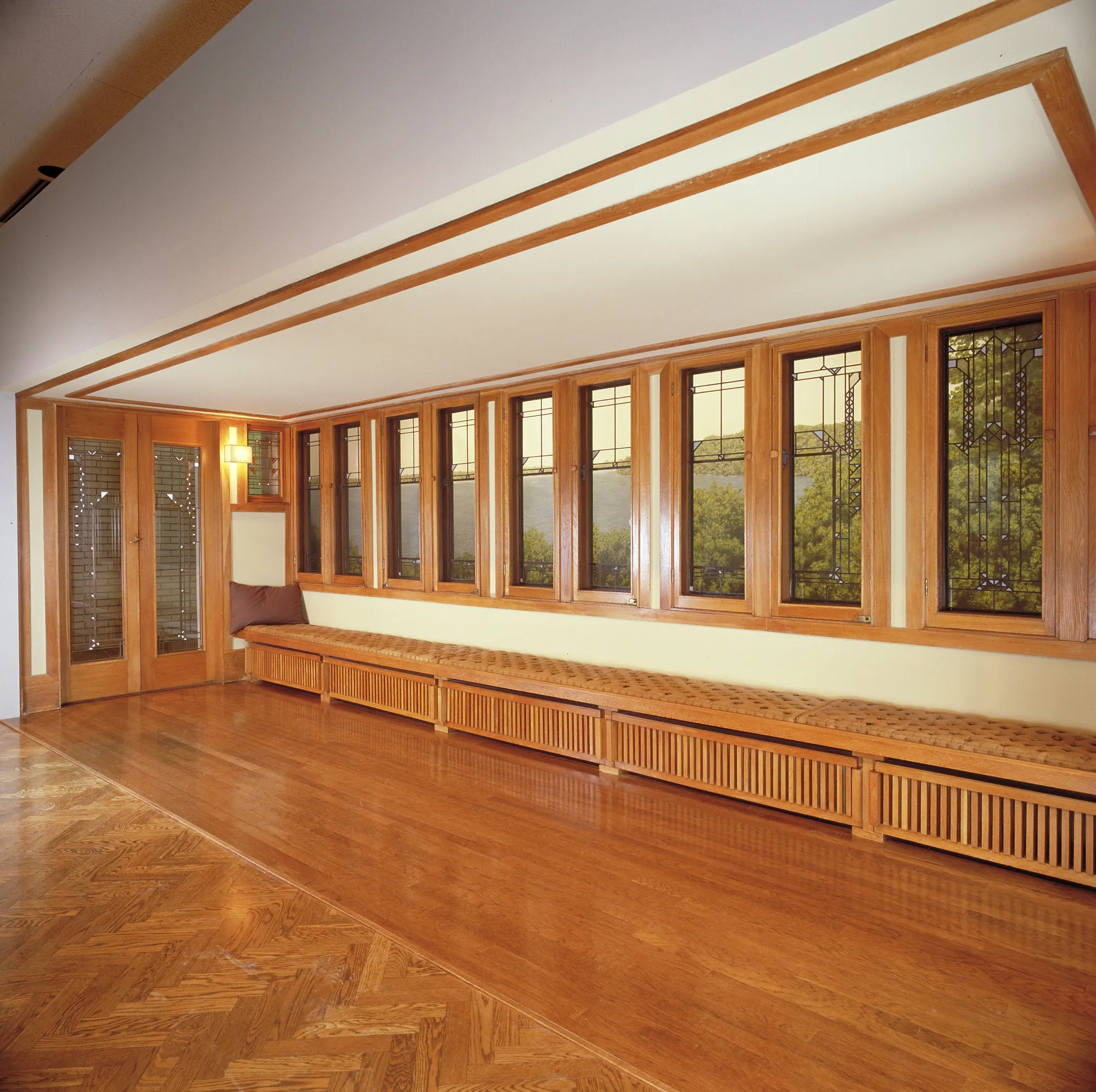 Frank Lloyd Wright Hallway at the Minneapolis Institute of Art
