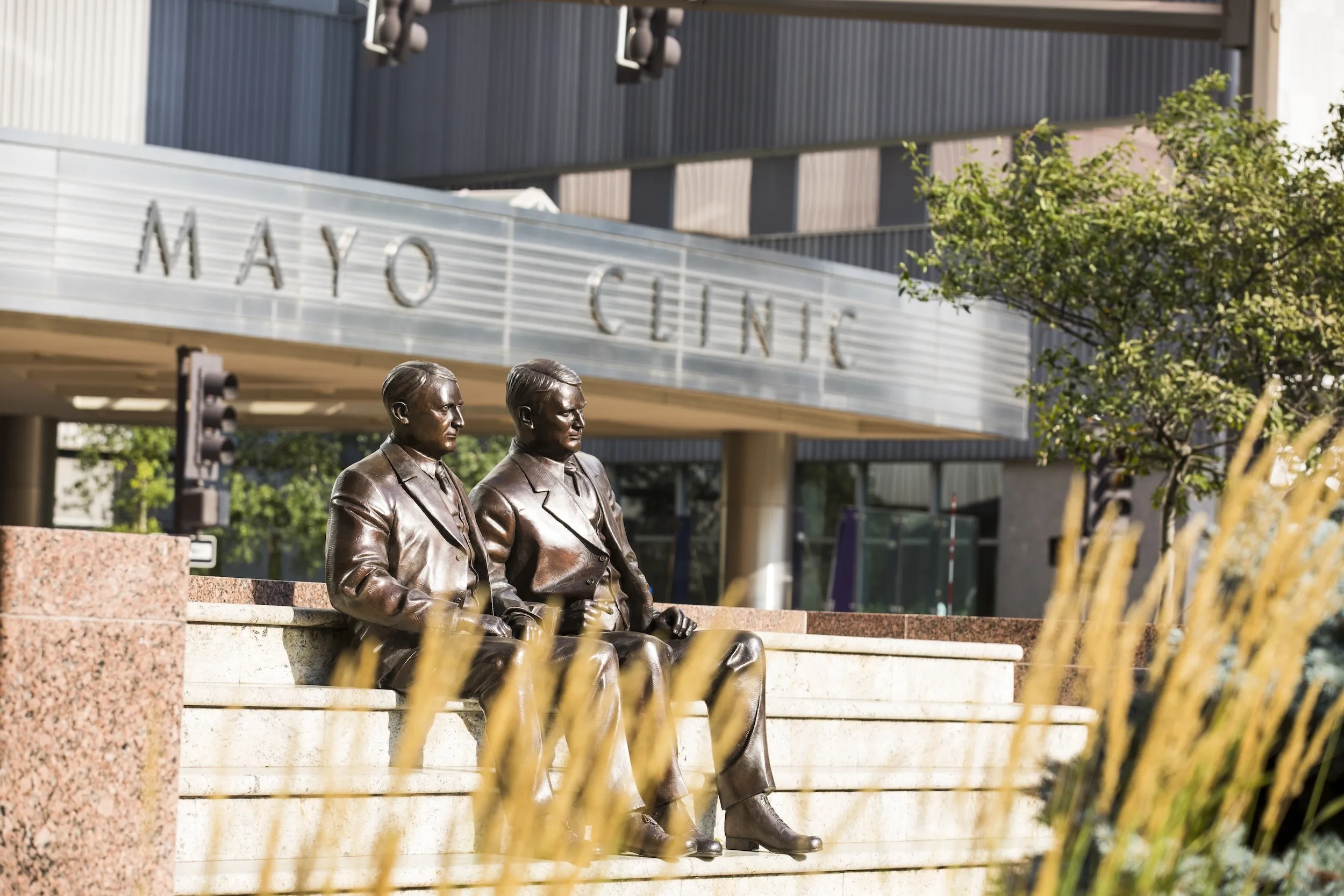 Mayo Brothers statue at the Mayo Clinic