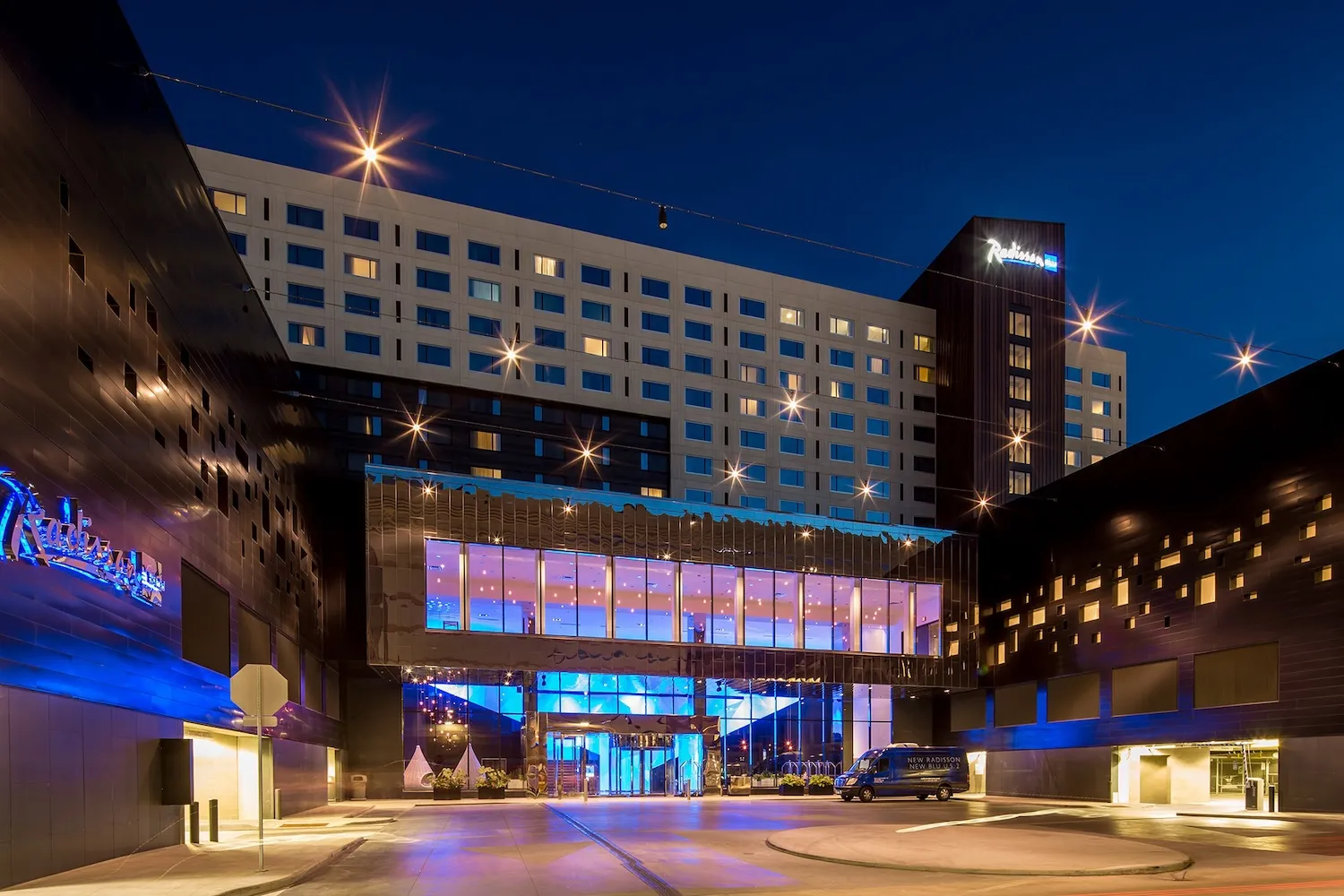 Radisson Blue exterior at Mall of America
