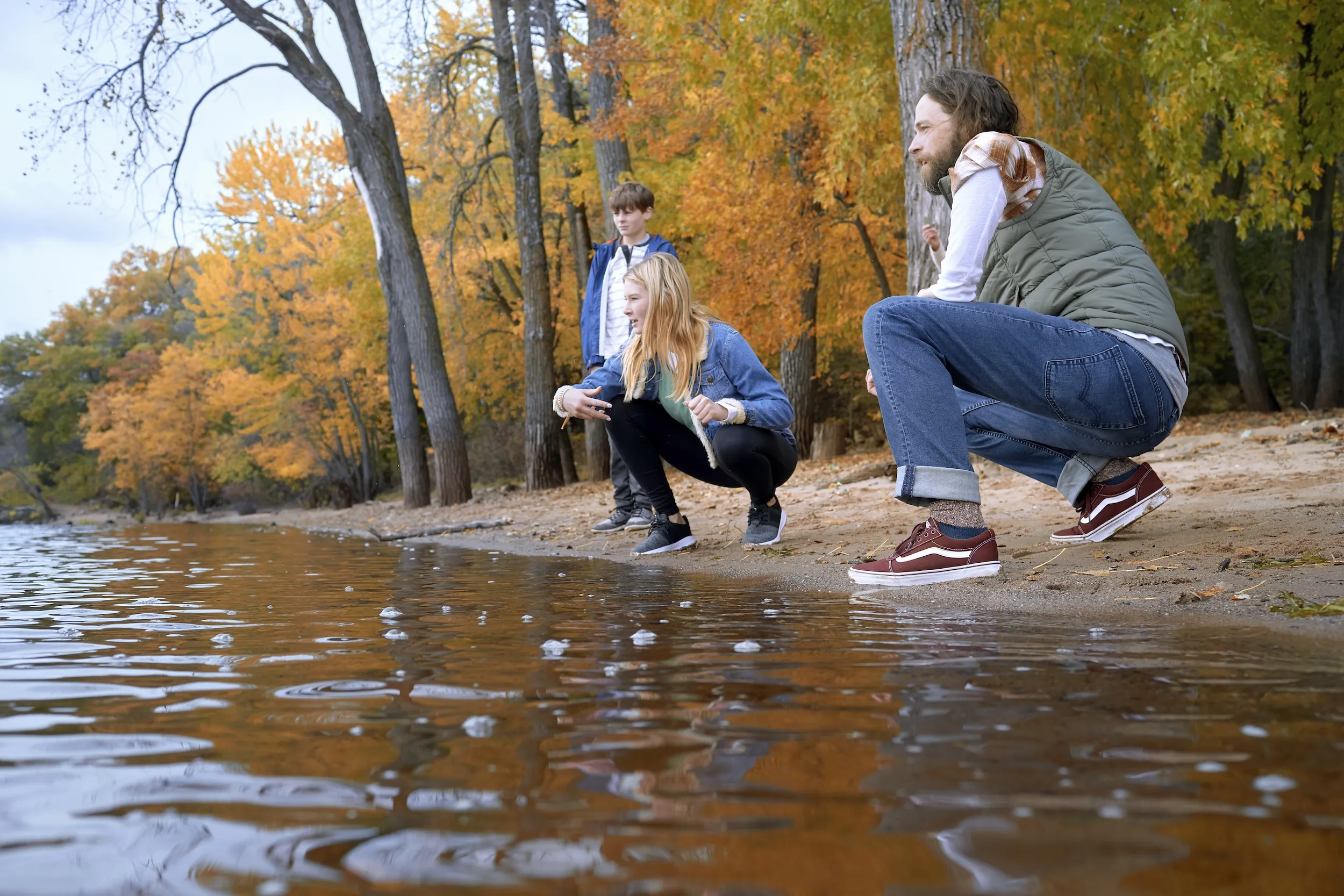 A family hikes through Afton State Park