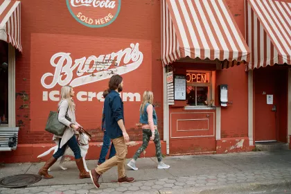 Stillwater Leo's Malt Shop family