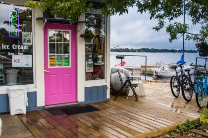 Tara's Wharf Ice Cream Shop in Ranier