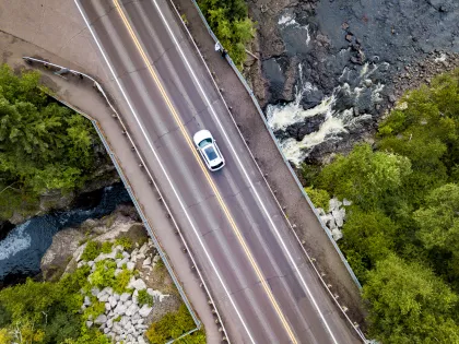 Temperance River State Park aerial car driving
