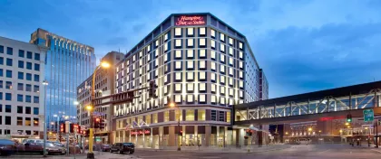 Hampton Inn &amp; Suites in downtown St. Paul