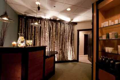 Copper Door Aveda Spa at Chase on the Lake