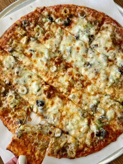 Jake's Stadium Pizza cheese pull