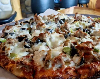 Pizza at Vermilion Club