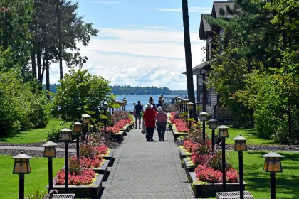 The walkway leading to the lake at Grand View Lodge