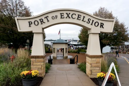 Minnetonka Boat Tour - Port of Excelsior
