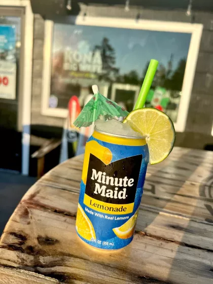 218 Venture Bar and Eatery frozen cocktail