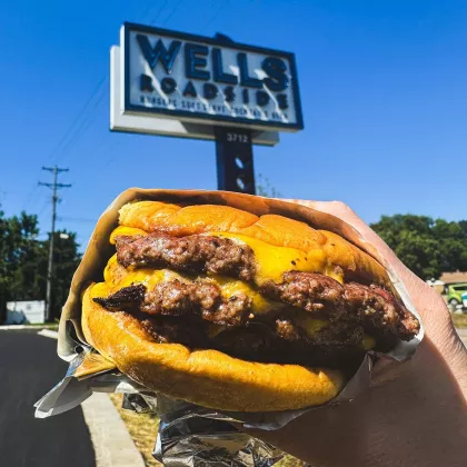 A cheeseburger at Wells Roadside