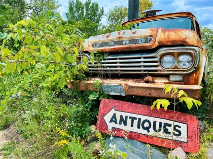 Hot Sam's Antiques