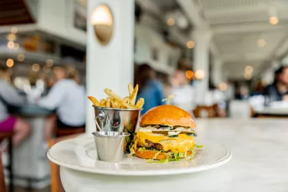 CōV's Wayzata location